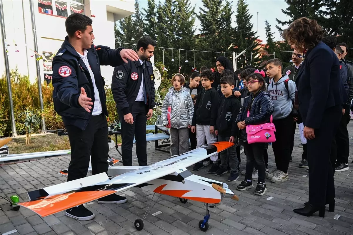 Ankara'da Filistinli Çocuklar İçin Havacılık Etkinliği