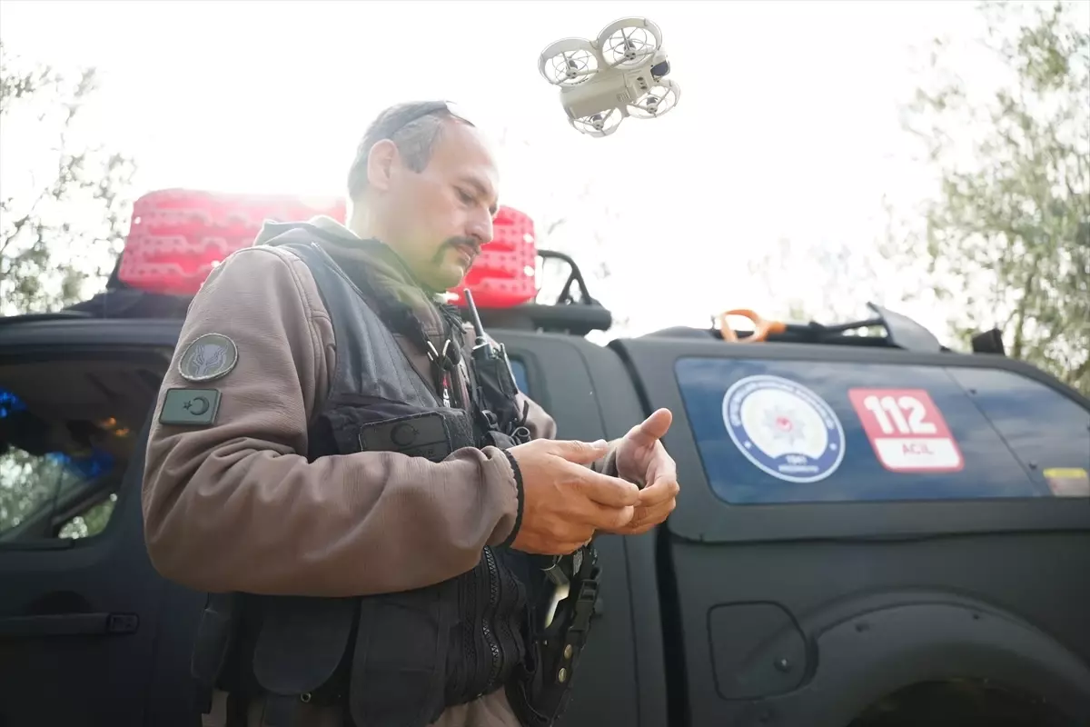 Çanakkale'de Dronlu Bekçi Zeytinlikleri Koruyor