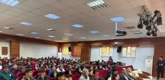 Eğil'de Lise Öğrencilerine Sınav Hazırlığı Konferansı
