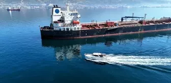 İzmit Körfezi'nde Atık Temizliği Devam Ediyor