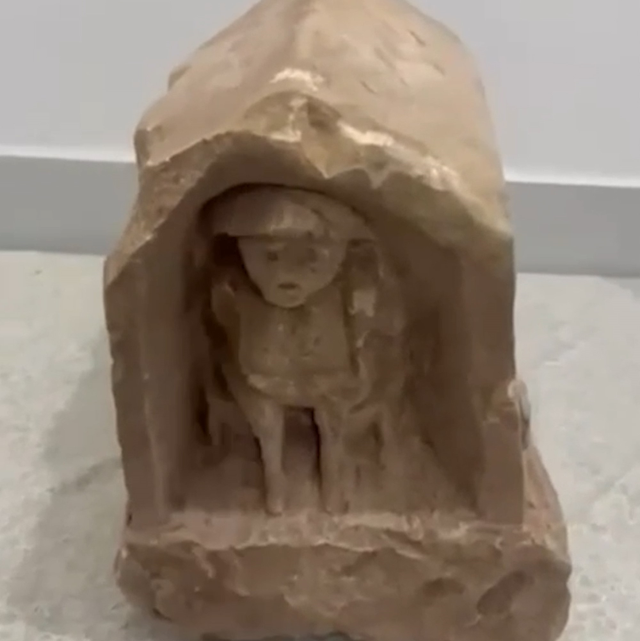 From the Roman period, valued at 5 million lira: A tombstone with human and animal figures was seized