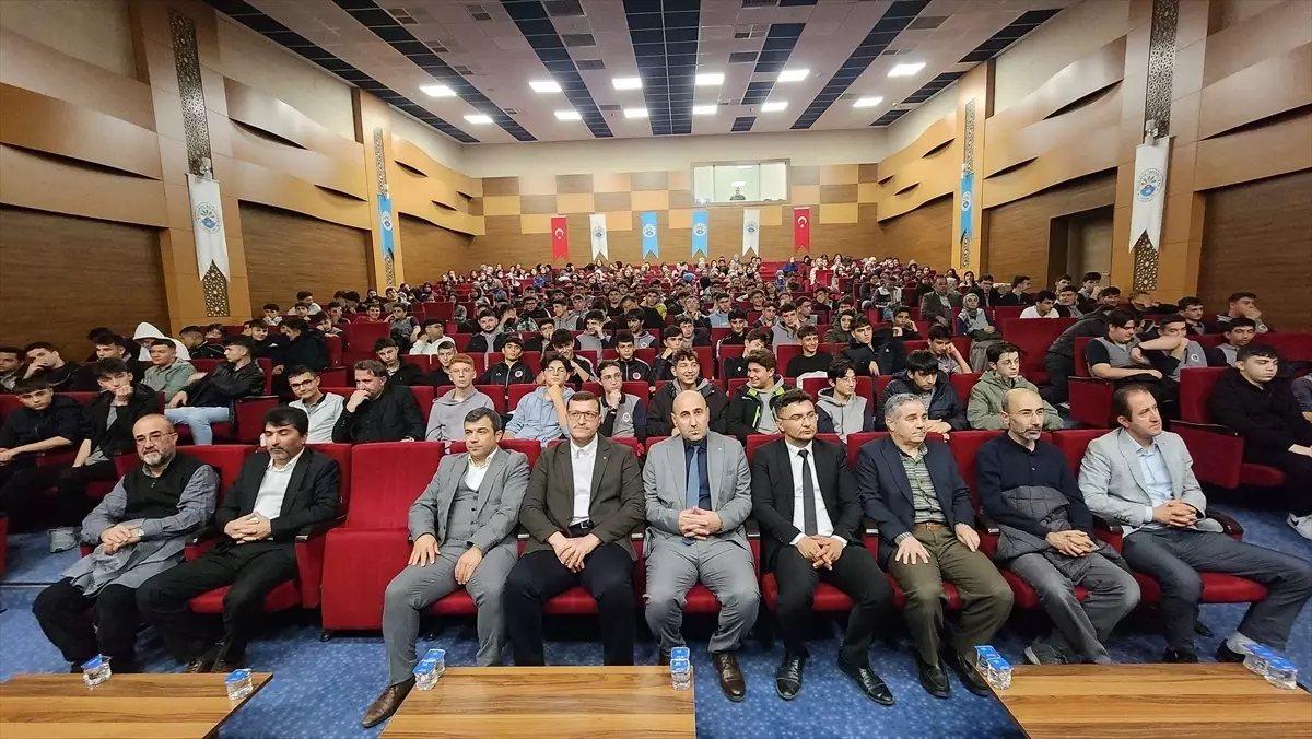 Suluova'da 'Kudüs ve İnsanlık' konulu konferans düzenlendi