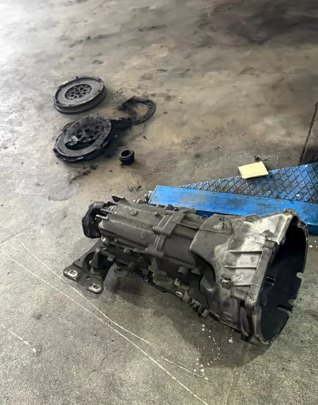 He turned the car left for washing into scrap, received a 3-year sentence