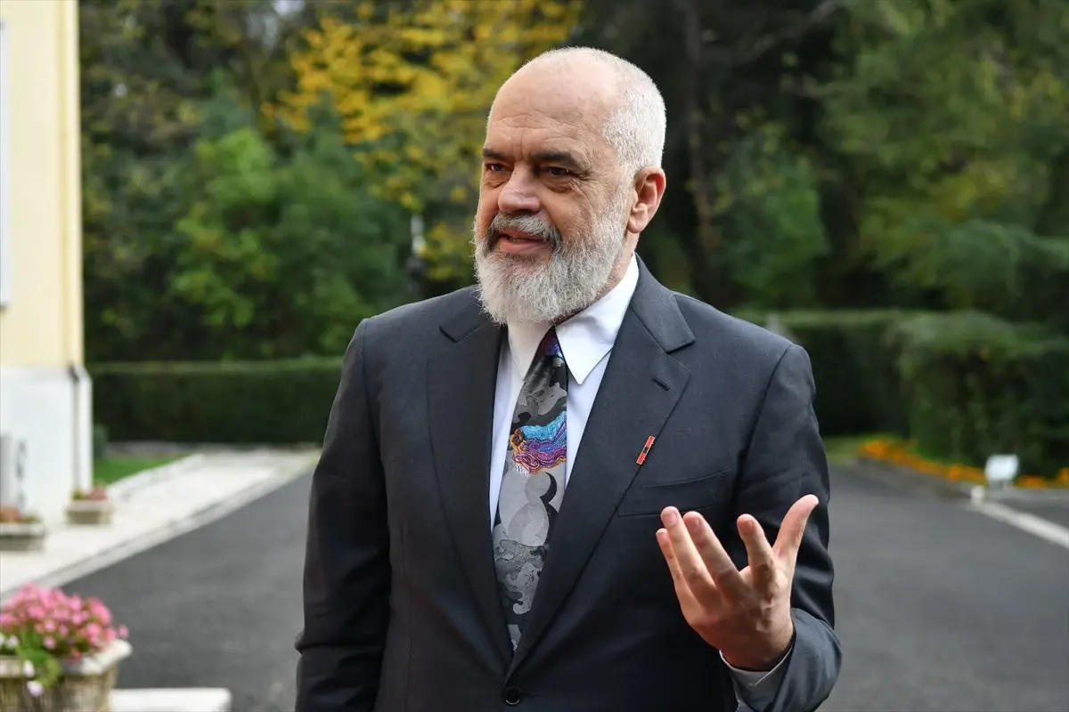 AB Komisyonu Üyesi Kos: Batı Balkanlar Avrupa Birliği'ne aittir