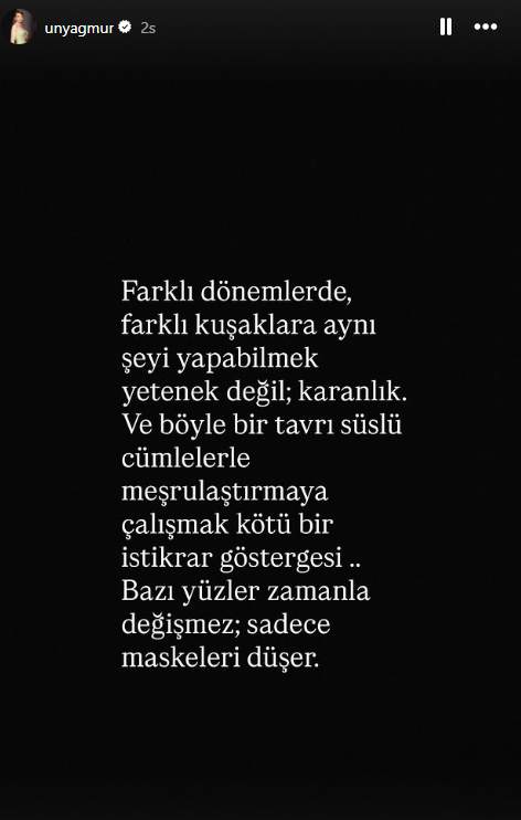 Ahsen from Alemin Kralı opened her mouth and closed her eyes! The arrows point to Evrim Akın again