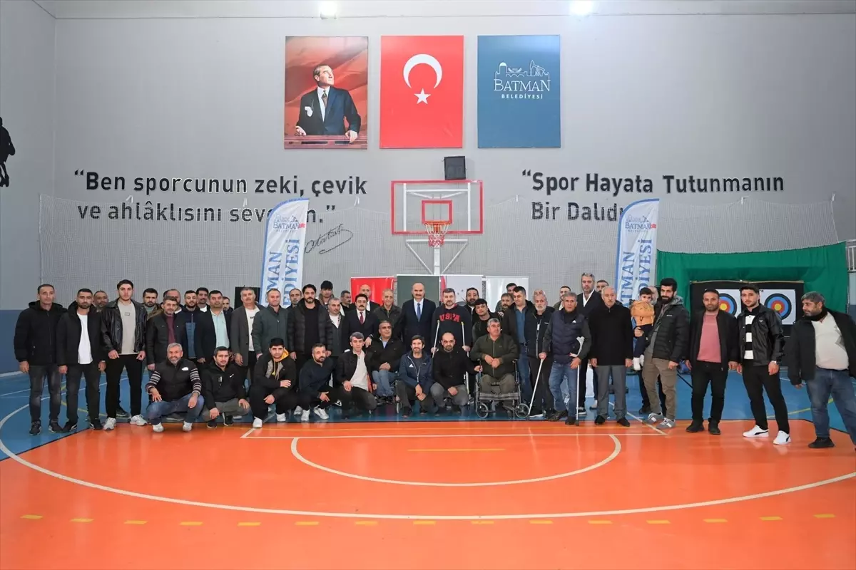 Batman Belediyesi'nden Amatör Spor Kulüplerine Malzeme Desteği