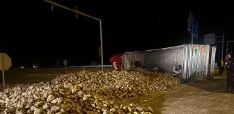 Çorum'da Otomobil ile Tır Çarpıştı: 3 Yaralı