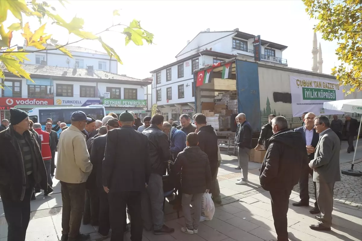 Çubuk'tan Gazze'ye İnsani Yardım Tırı Gönderildi