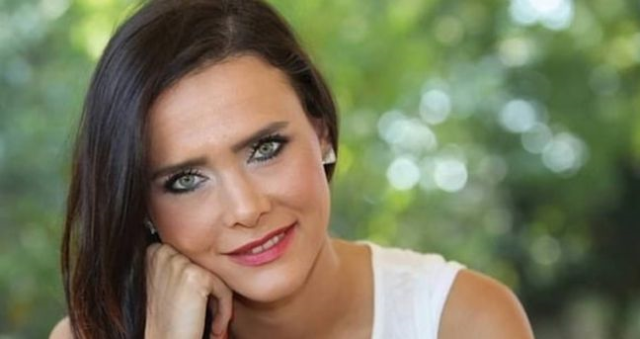 Fatoş Kabasakal kimdir? Bez Bebek dizisinin Simge'si Fatoş Kabasakal kaç yaşında, nereli, kariyeri? Fatoş Kabasakal kimdir? Bez Bebek dizisinin Simge'si Fatoş Kabasakal kaç yaşında, nereli, kariyeri?