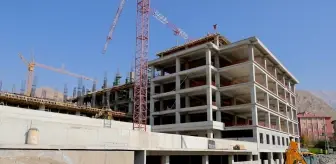 Hakkari'de Depreme Dayanıklı İki Yeni Hastane İnşaatı Başladı