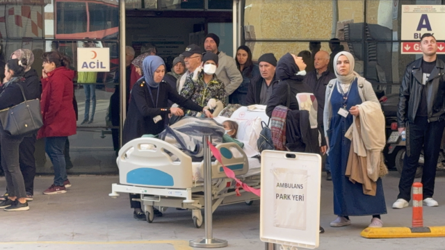 Patients spilled onto the street: Scary moments in Kütahya