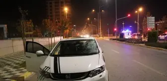 Kilis'te Otomobil Bisikletliye Çarptı: Genç Ağır Yaralı