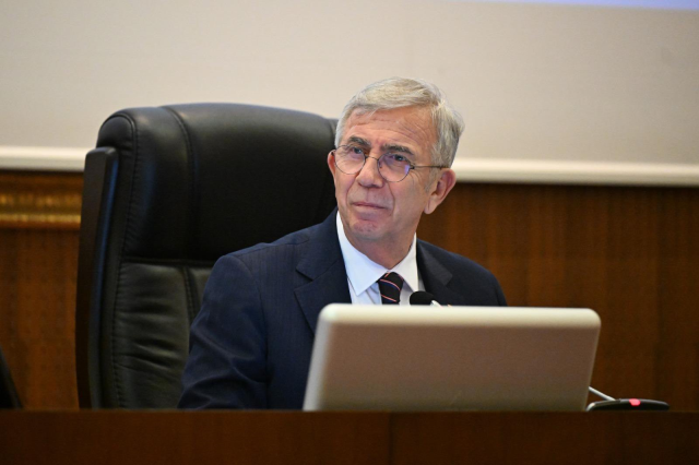 Mansur Yavaş got furious: Stop shouting, what are you shouting about!