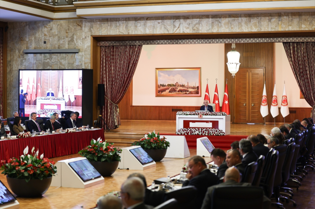 Oy çokluğuyla kabul edildi! Süreç Komisyonu İmralı'ya gidiyor