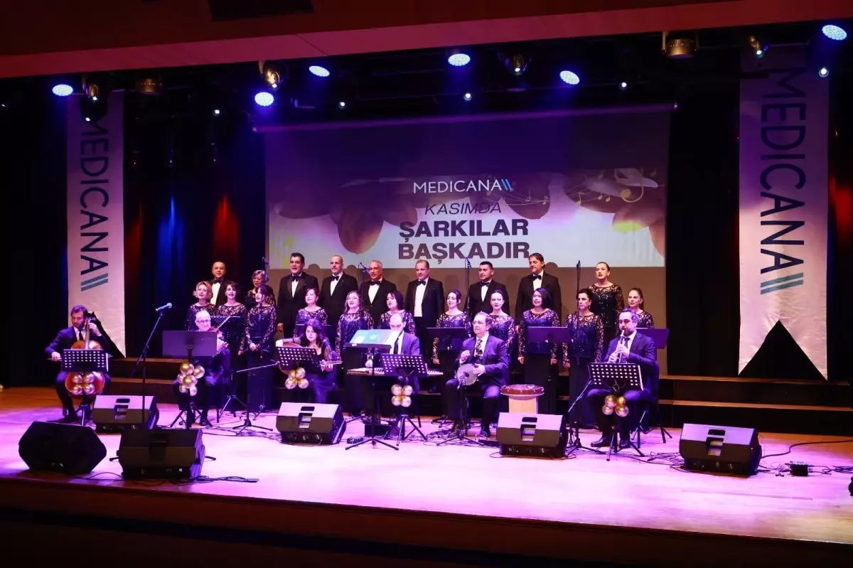 Medicana Bahçelievler Hastanesi’nden Türk Müziği Korosu: 'Kasımda Şarkılar Başkadır' Konseri