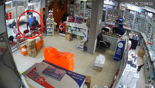 Harassment in the middle of the street! Tried to remove the pharmacist's clothes