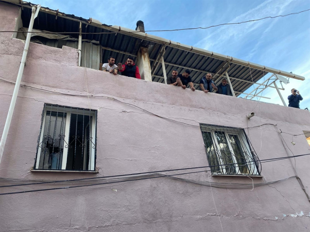 The entire neighborhood poured into the street: A scuffle broke out during the evacuation due to Onat Tunnel works