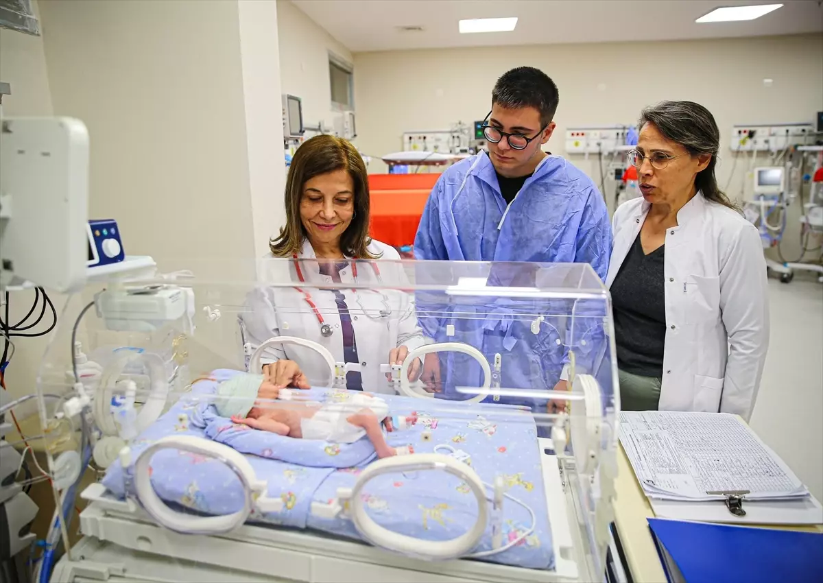 Prematüre Bebek Annesi ve Oğulu Doktor Olma Yolunda