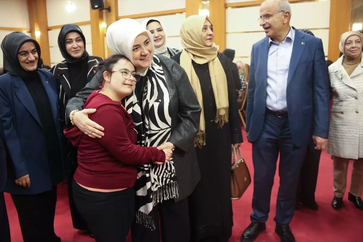 AK Parti Genel Merkez Kadın Kolları Başkanı Ercan, Malatya'da konuştu Açıklaması