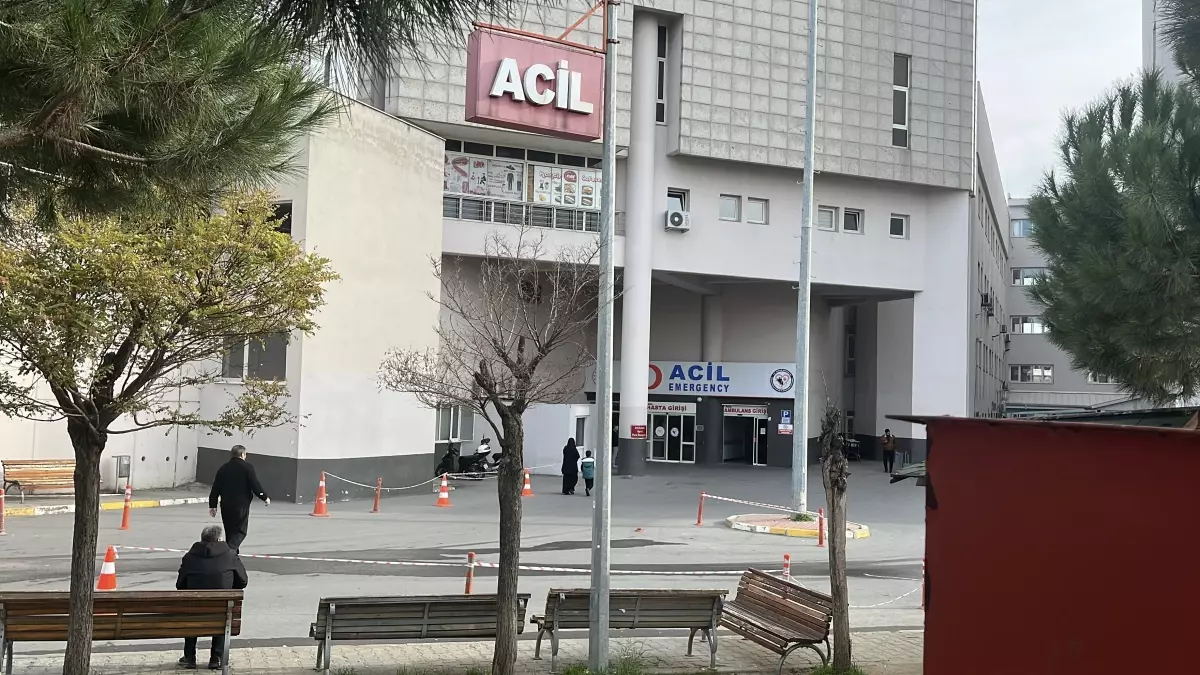 Gebze'de 14 Lise Öğrencisi Gıda Zehirlenmesi Şüphesiyle Hastaneye Kaldırıldı