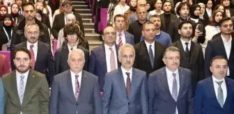 Ulaştırma ve Altyapı Bakanı Uraloğlu, Trabzon'da gençlerle bir araya geldi Açıklaması