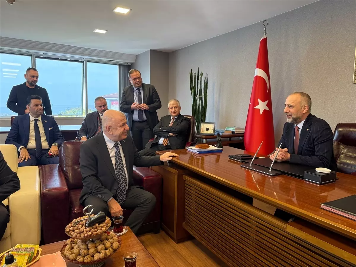 Ümit Özdağ Zonguldak'ta Temaslarda Bulundu