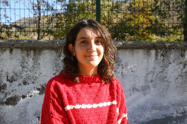 25-year-old Derya teacher, both the principal and teacher of her school