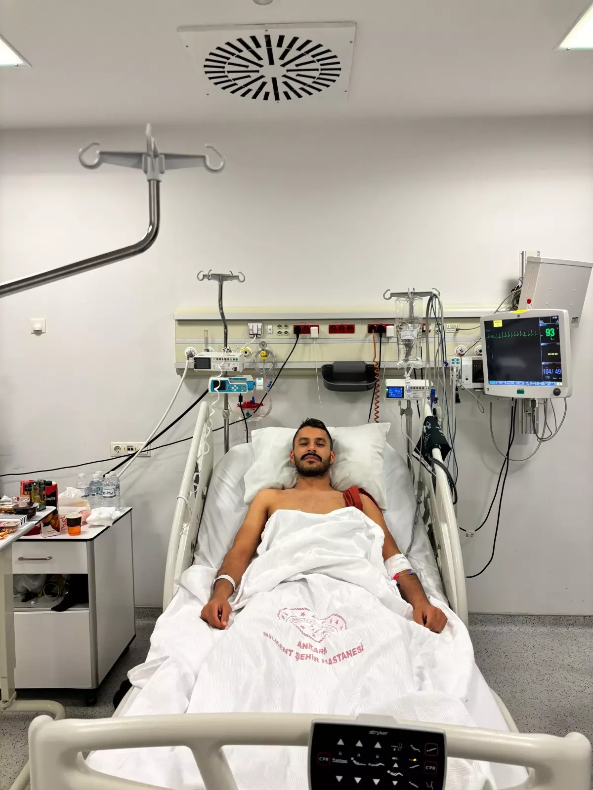 Kalp Ritim Bozukluğu Geçiren Genç Adam Başarılı Operasyonla Hayata Döndü