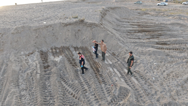 Sand thieves ravaged the beaches in Antalya, gendarmerie started patrolling day and night