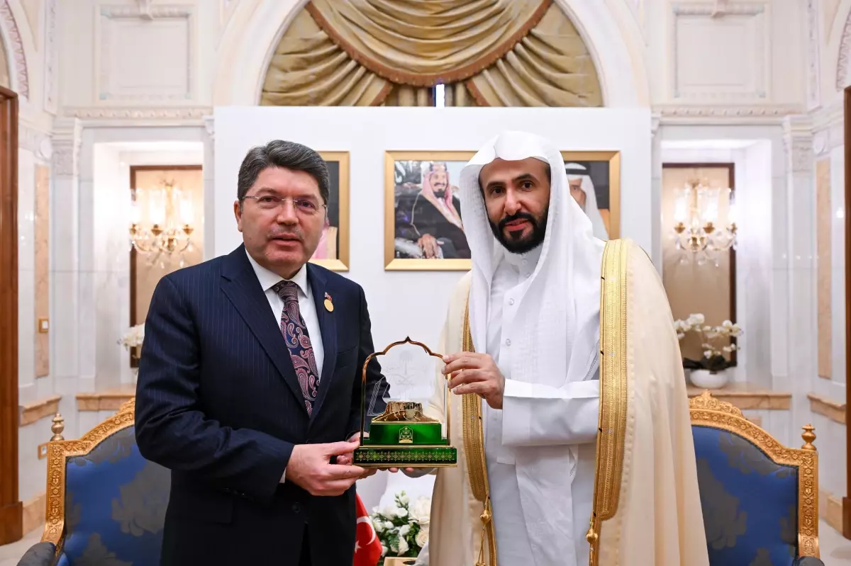 Adalet Bakanı Yılmaz Tunç, Suudi Arabistanlı Mevkidaşıyla Görüştü