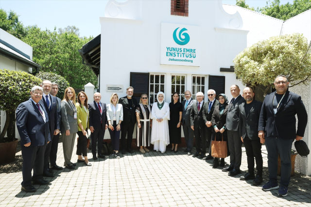 Emine Erdoğan visited the Yunus Emre Institute in South Africa
