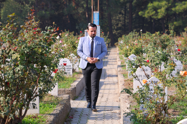 The most painful visit! Lost 92 students in the earthquake, 24 are still missing