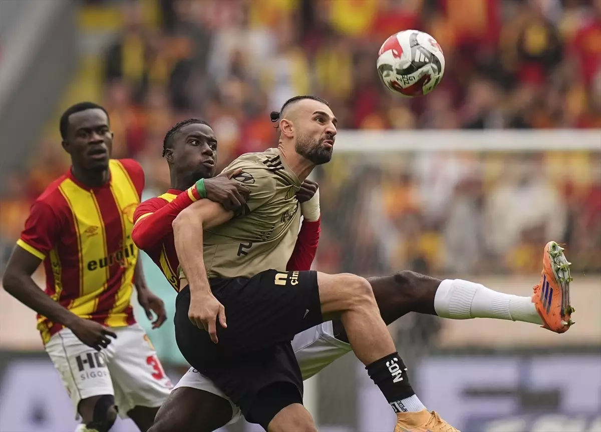 Göztepe ve Kocaelispor Golsüz Beraberliğiyle Sahadan Ayrıldı