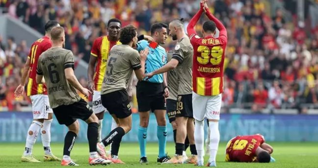 Göztepe Kocaelispor MAÇ ÖZETİ İZLE! Göztepe - Kocaelispor maçı kaç kaç bitti? Maçtan önemli dakikalar!
