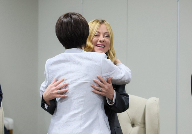 Japan's Prime Minister Sanae suddenly embraced Italy's Prime Minister Giorgia Meloni at the G20 Summit
