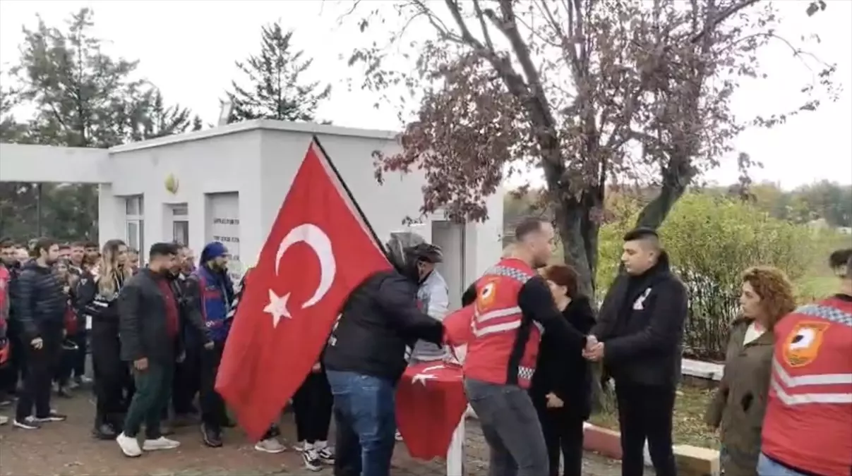 Kırklareli'nde motosikletliler şehit Berkay Karaca'nın ailesine taziyede bulundu