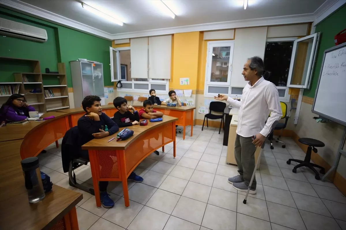 Engelli Öğretmenden Azim Dolu Eğitim