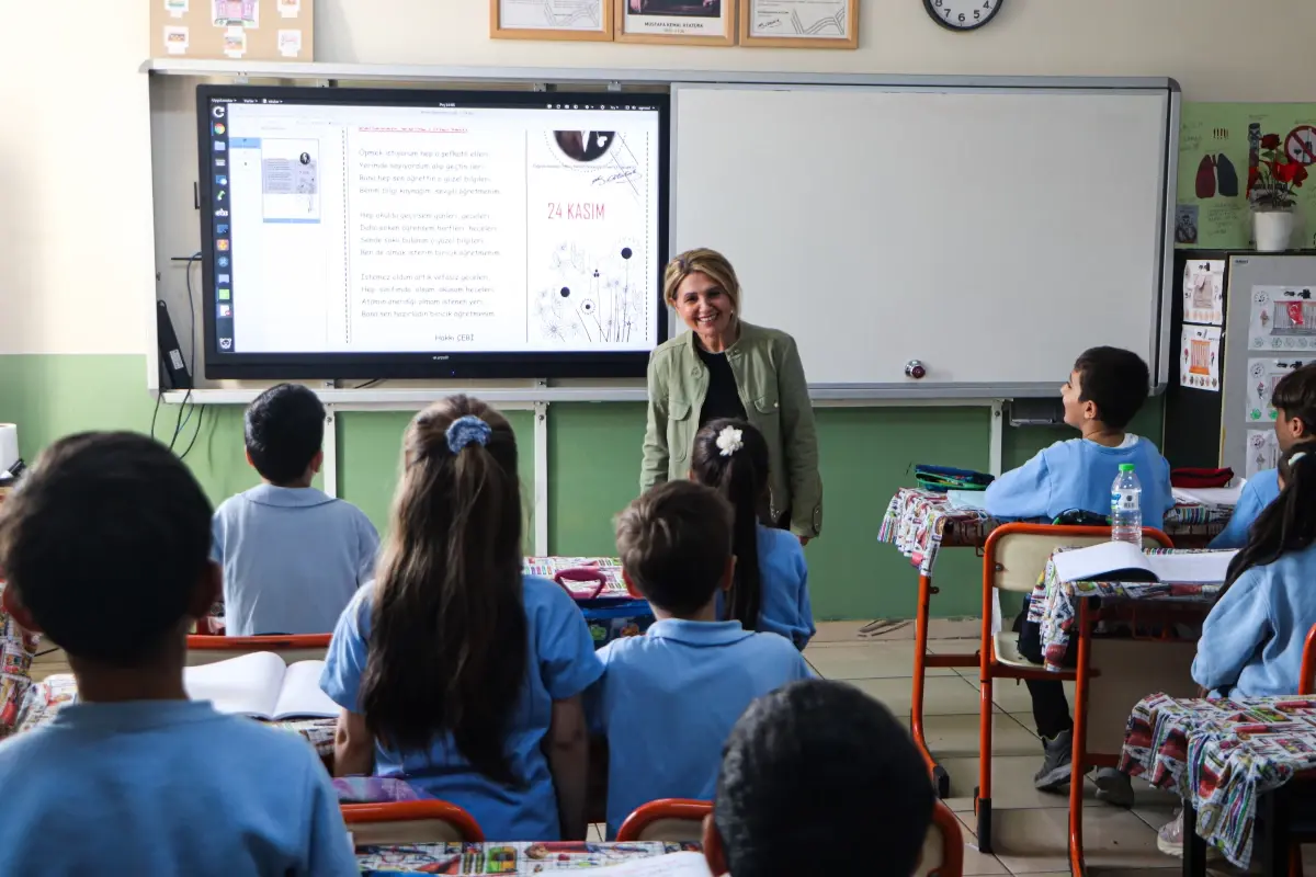 Engelleri Aşarak 27. Yılını Dolduran Öğretmen: Kader Efil