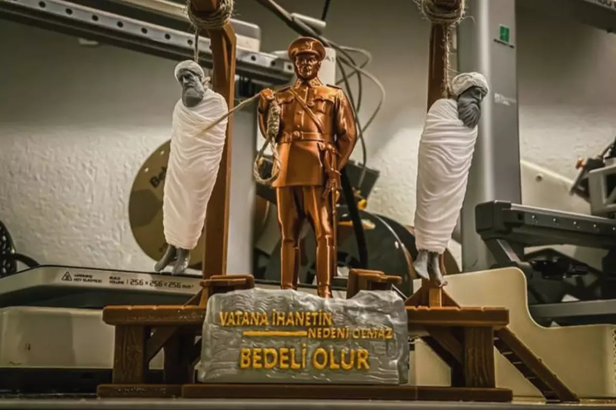 Ticaret Bakanlığı 'Cumhuriyet Muhafızı' isimli ürünü satıştan kaldırdı