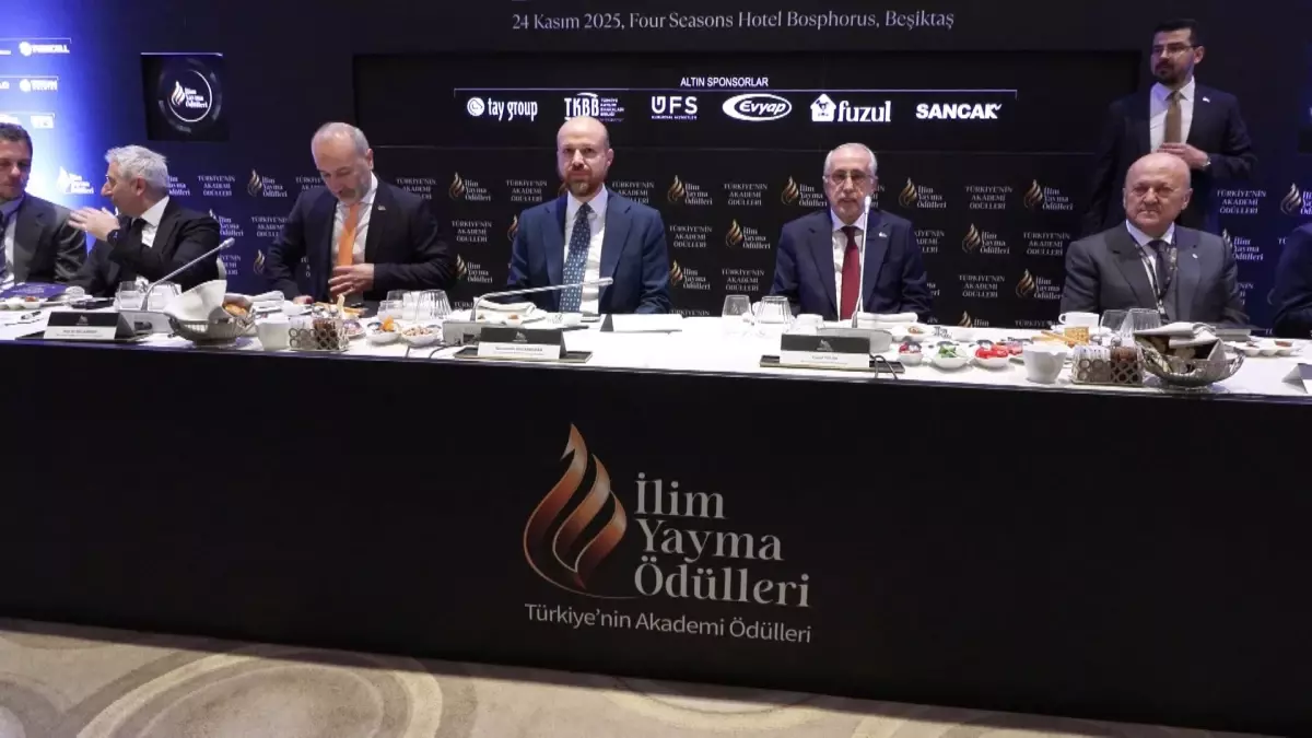 Bilal Erdoğan: Türkiye'deki akademik çalışmanın, bilimsel çalışmanın seviyesi hızla artıyor