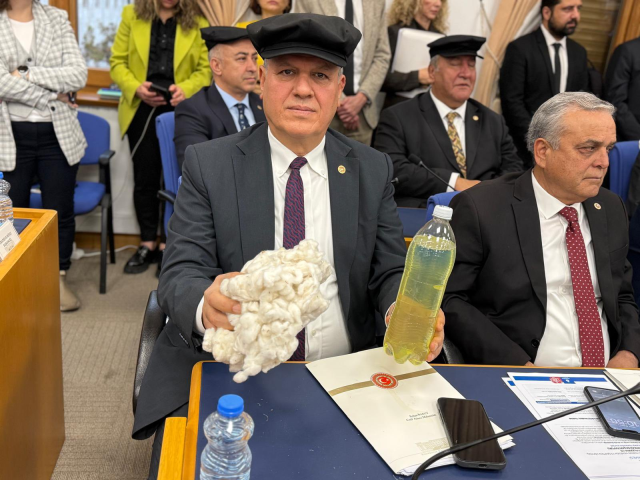 CHP deputies came to the budget discussions wearing caps