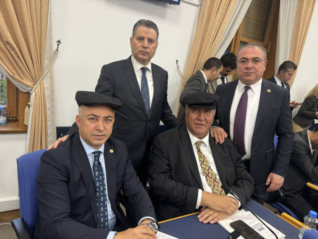 CHP deputies came to the budget discussions wearing caps
