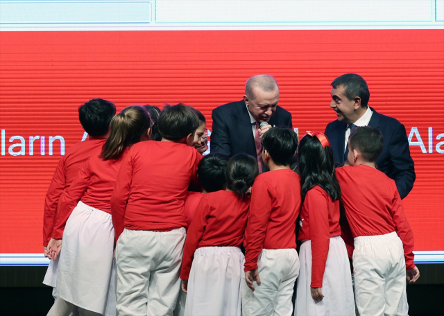 cumhurbaskani erdogan butona basti 15 bin 19287090 4959 m