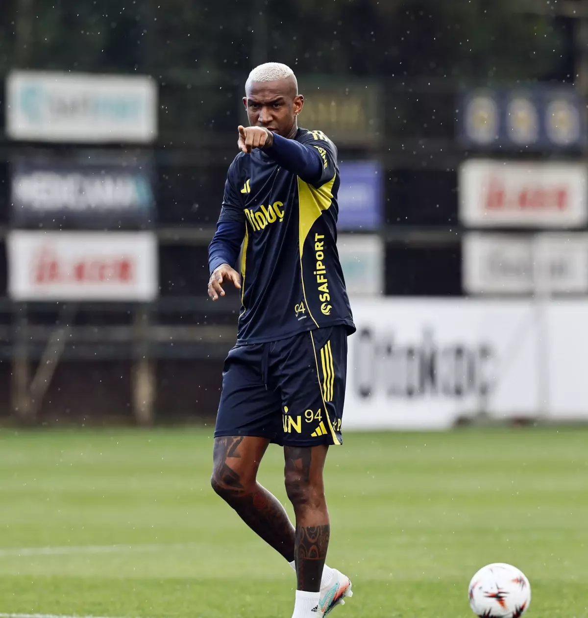 Fenerbahçe, Ferencvaros Maçına Hazırlıkları Başlattı