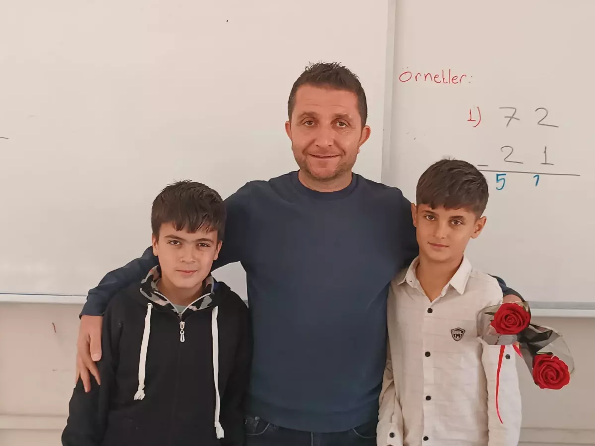 Öğrencilerinden Öğretmenler Günü Sürprizi