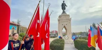 Konya ve çevre illerde 24 Kasım Öğretmenler Günü kutlandı