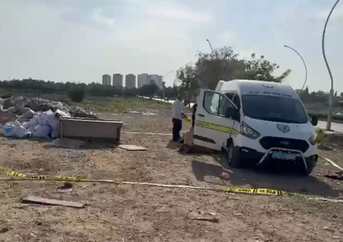 Tarsus'ta Hafriyat Alanında Bıçaklanmış Ceset Bulundu