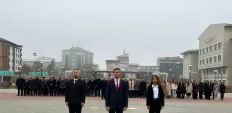 Muş'ta 24 Kasım Öğretmenler Günü kutlandı