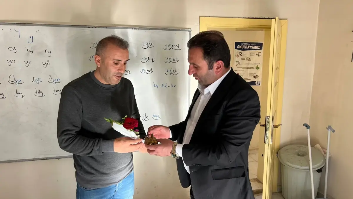 Yüksekova'da Öğretmenler Günü Kutlaması