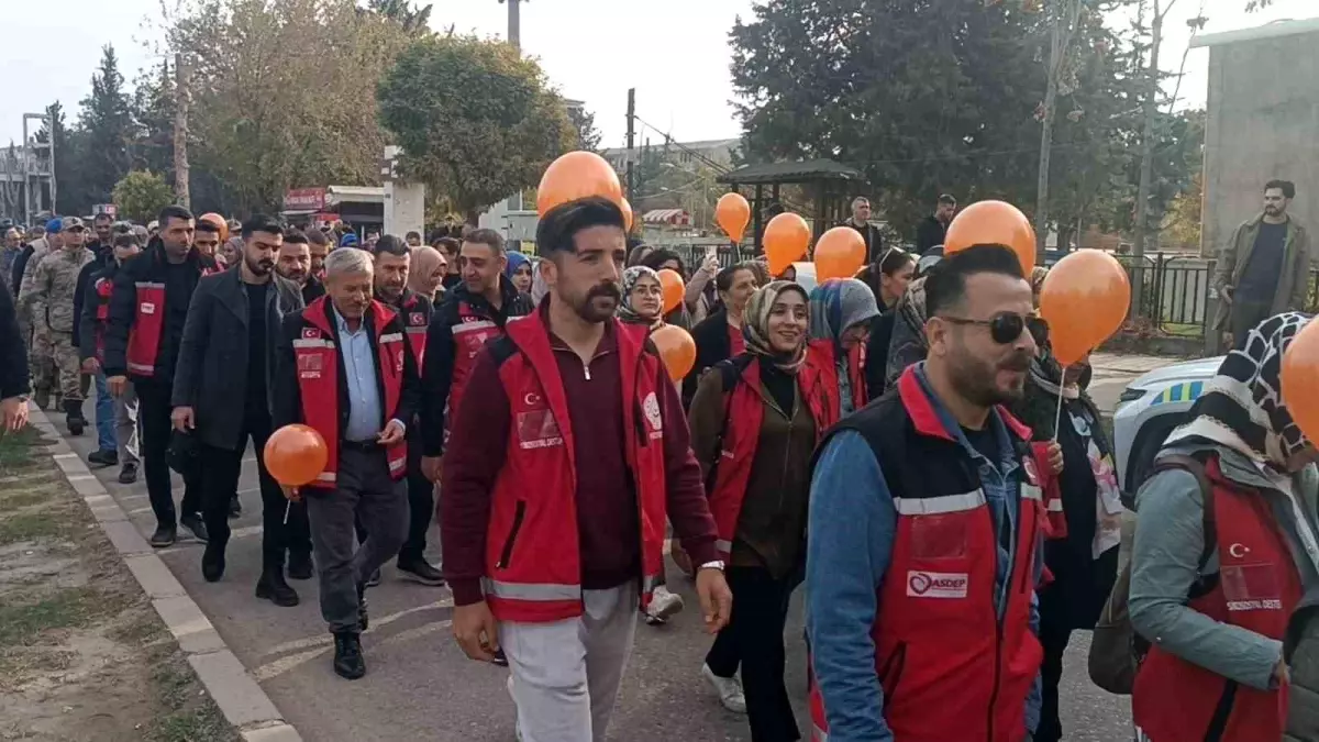 Adıyaman'da Kadına Yönelik Şiddete Karşı Yürüyüş Düzenlendi